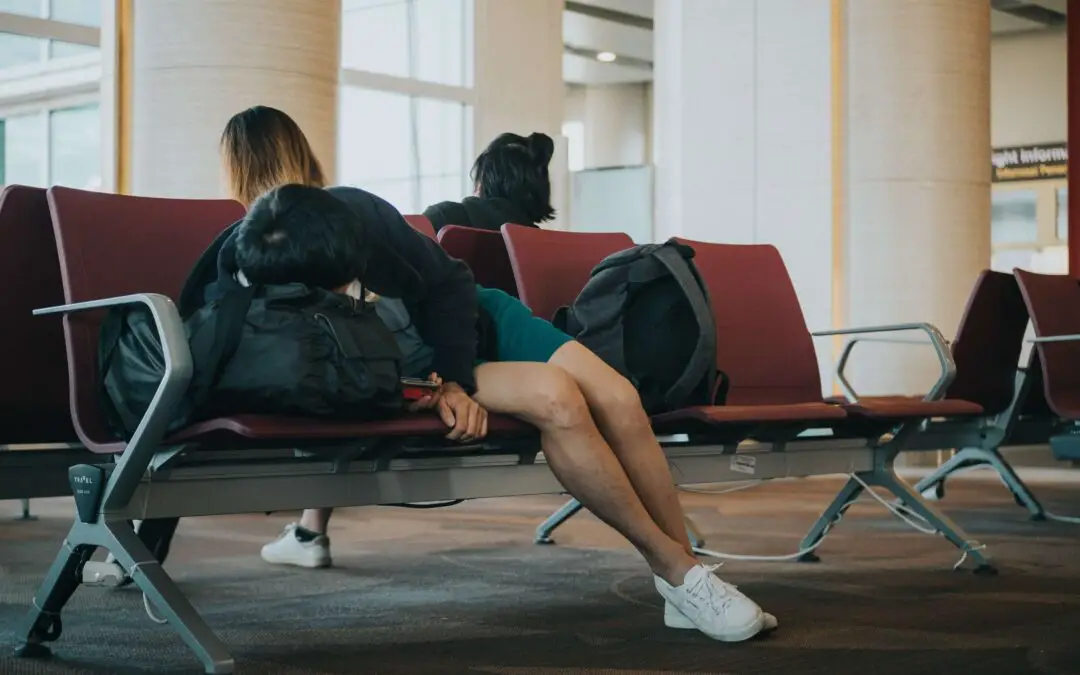 Sleeping on a Plane: Alternatives to Travel Pillow